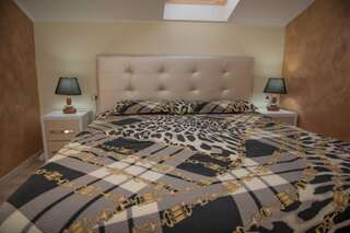 Гостевой дом Rooms & Apartments Kristina Romantica Тиват Стандартная вилла-29