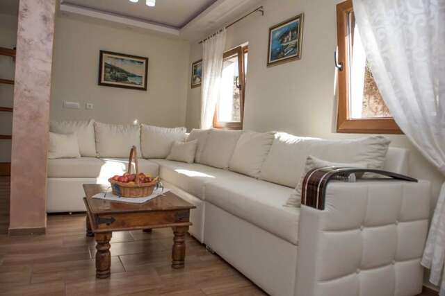 Гостевой дом Rooms & Apartments Kristina Romantica Тиват-69